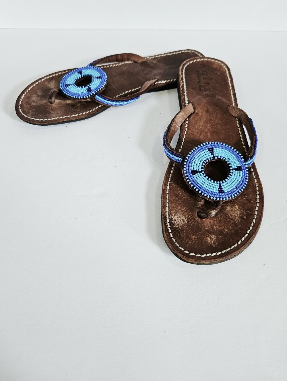 Aspiga Turquoise Glass Hand Seed Beaded Disk Medallion Leather Thong Sandals 38